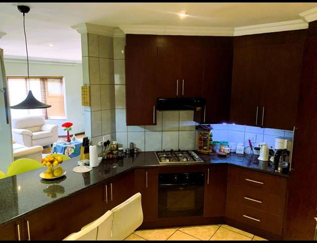 3 BEDROOM TOWNHOUSE FOR SALE IN HUGHES